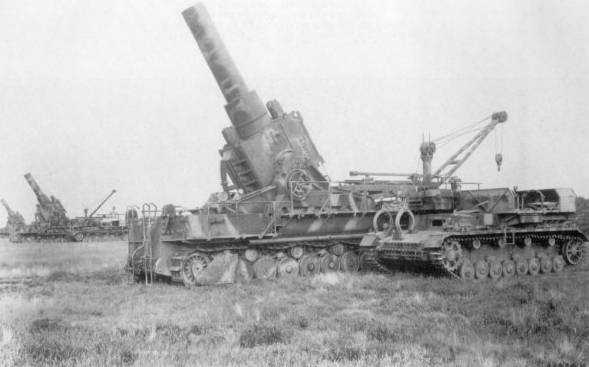 Tres Mörser de 540 mm desplegados en Polonia, 1944