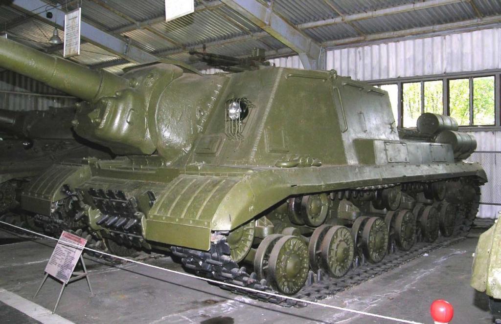 ISU-152M conservado en el Kubinka Tank Museum, Rusia
