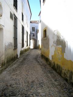 Despedida de Lisboa y llegada a Evora y la Magnifica Monsaraz. - Experiencias entre Ruas Lisboetas, históricas Villas y bellos Monasterios. (22)