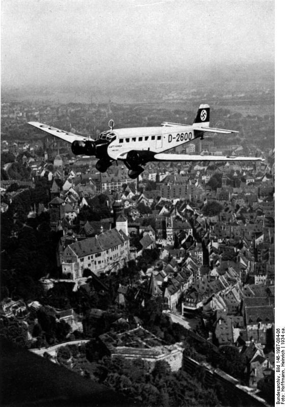 El Ju-52 3m de Hitler, volando en 1934