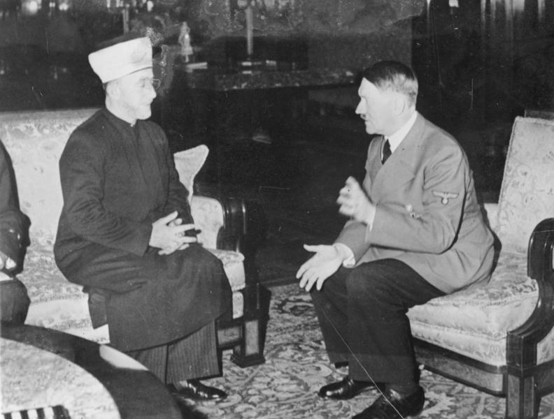 El Mufti y Hitler entrevistándose en Berlín, noviembre de 1941
