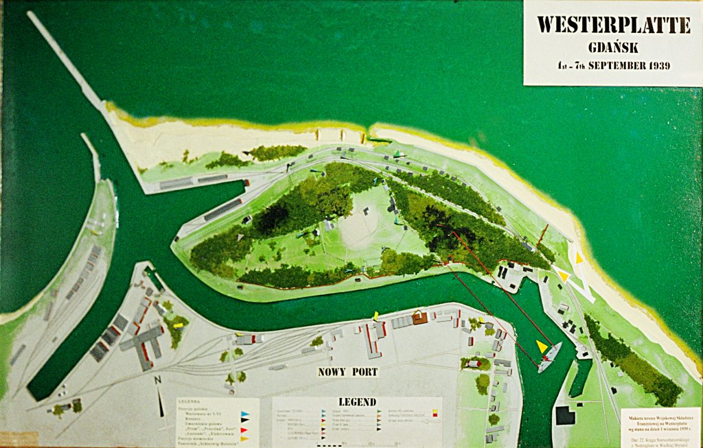 Maqueta de Westerplatte que permite ver la posición del Schleswig-Holstein durante su ataque artillero