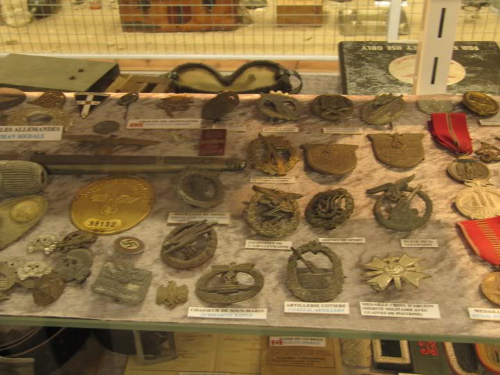 Insignias, medallas, Wehrmacht y SS
