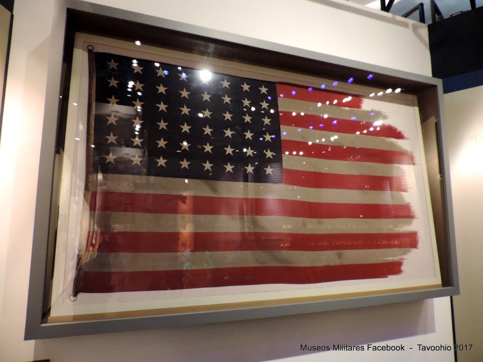 Bandera estadounidense en el National Museum of the Marine Corps