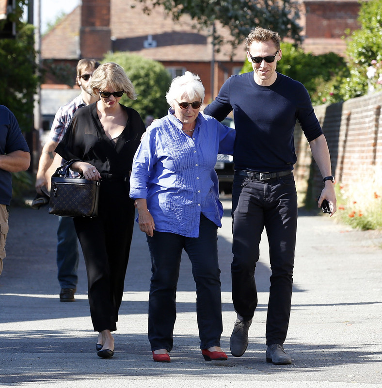 Taylor Swift Style — Visiting Tom Hiddleston's mom, Suffolk, England