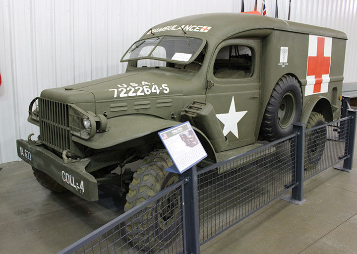 Dodge WC-54 expuesto en el Centro Histórico Militar Nacional, Auburn, IN