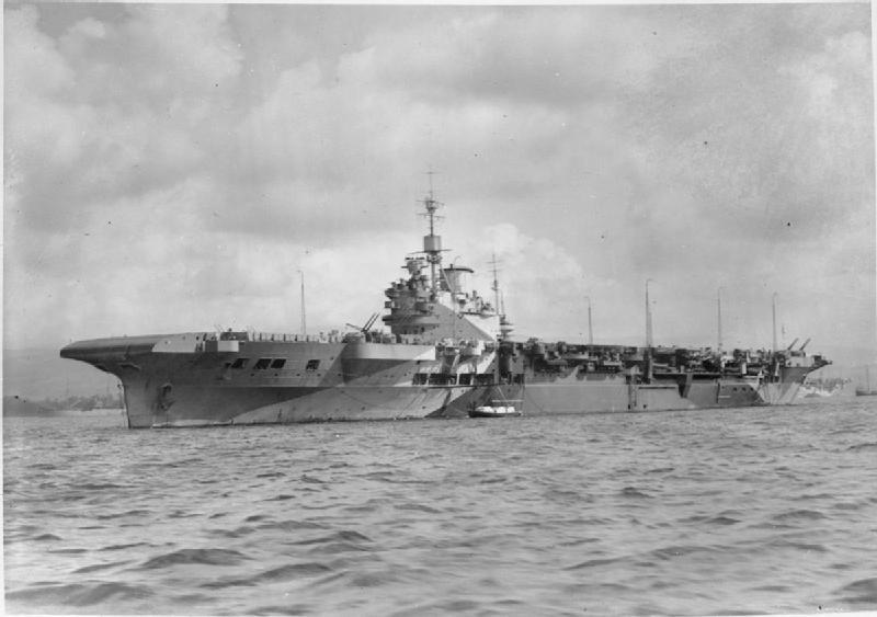 Portaaviones HMS Illustrious