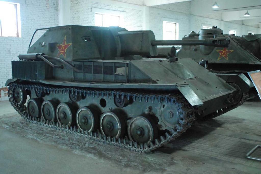 SU-76M conservado en el The Tank Museum, Beijing, China