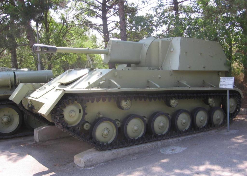 SU-76M conservado en el Sapun Gora, Sevastopol, Península de Crimea, Rusia
