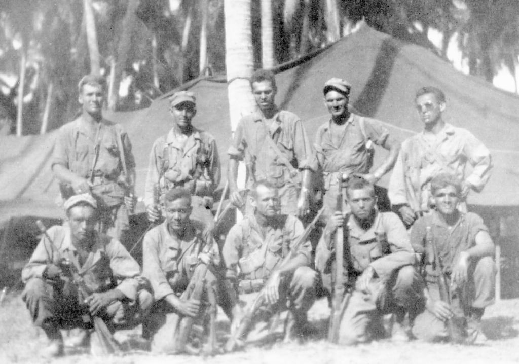Miembros del Alamo Scouts durante el Raid de Cabanatuan, febrero de 1945