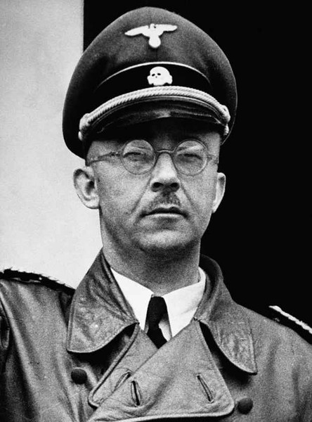 Himmler en un desfile