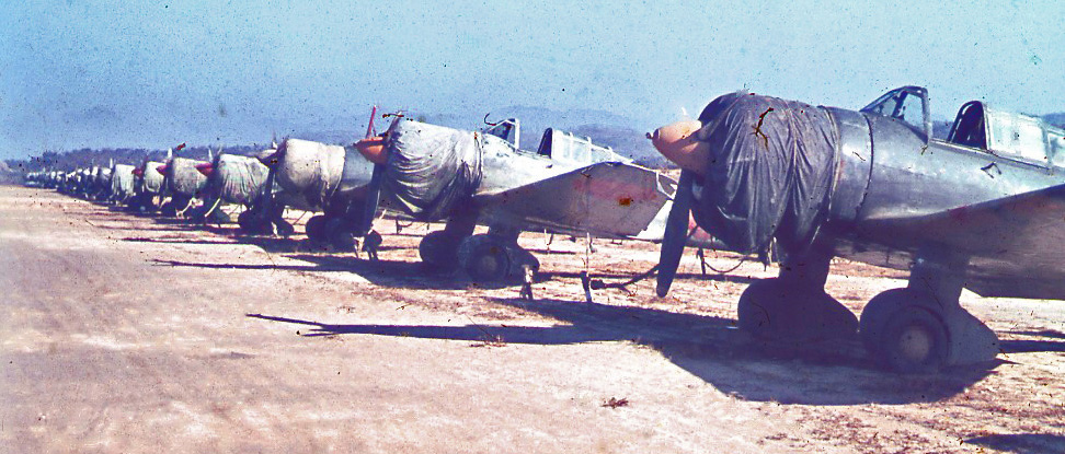 Mitsubishi Ki-51 estacionados en el Aeropuerto de Seúl, en 1945