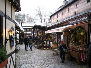 Núremberg, de ciudad Imperal a ciudad de la Navidad - Blogs de Alemania - Paseos entre la historia y las calles de Núremberg II (20)