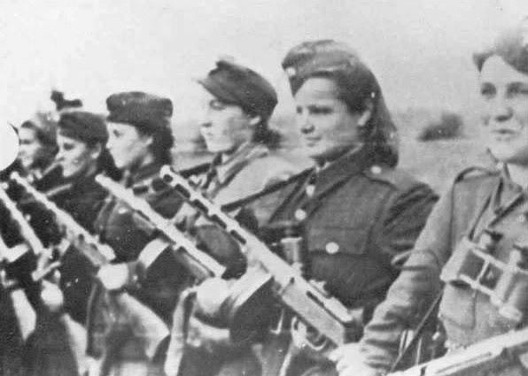 Mujeres combatientes del U.P.A.