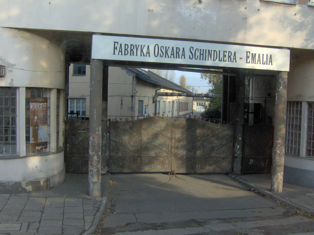 Puerta de Entrada a una de las Fabricas de Oskar Schindler en Kraków