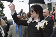 Michael_Jackson_Going_Back_to_Gary_invincible_er