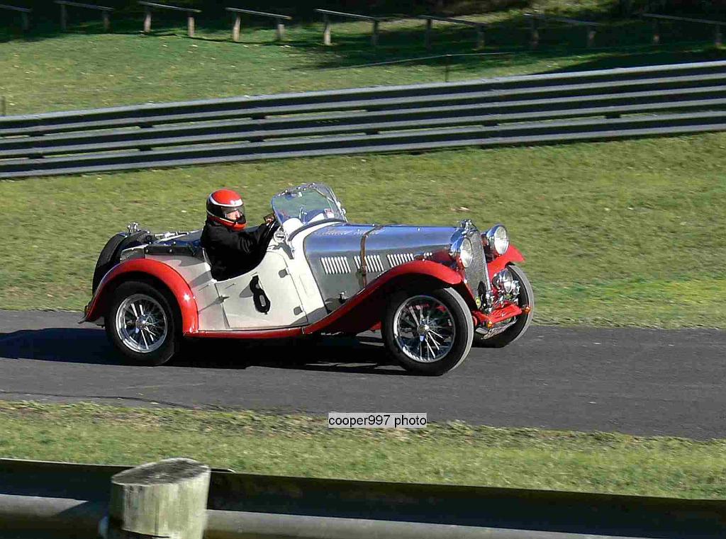 2017_VSCC_RR_HC_Singer_Le_Mans.jpg