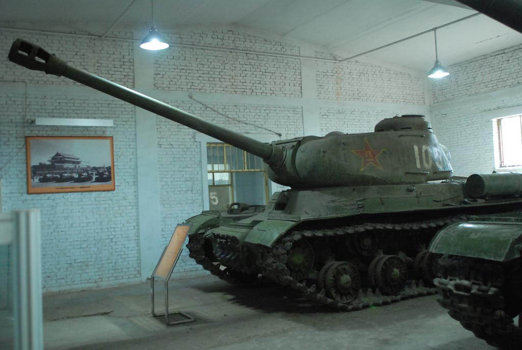 IS-2 m1943 conservado en el The Tank Museum, Beijing, China