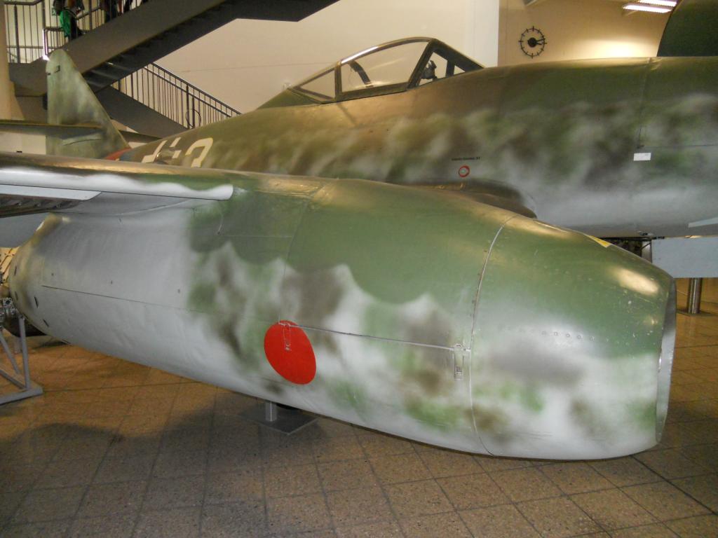 Messerschmitt Me 262A-1a R1