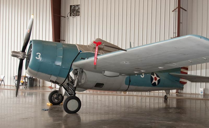 Grumman F4F-3 Wildcat Nº de Serie 12260 conservado por JS.J. Craig Farms LLC en Lawrence, Kansas