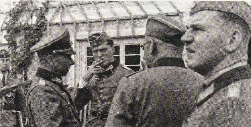 Stauffenberg fumando