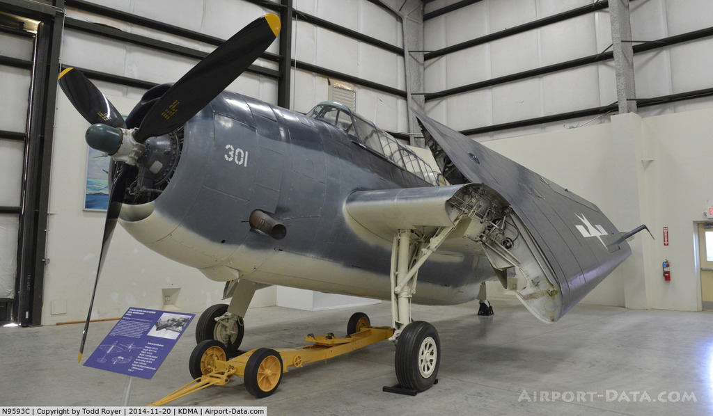 Grumman TBM-3E Avenger Nº de Serie 69472 conservado en el Pima Air and Space Museum en Tucson, Arizona