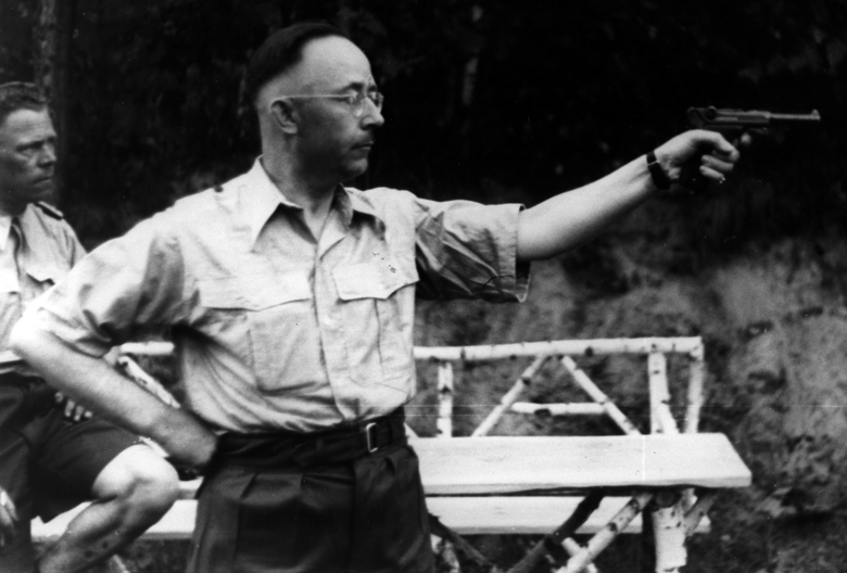 El tiempo de ocio de Himmler, prácticas de tiro domésticas